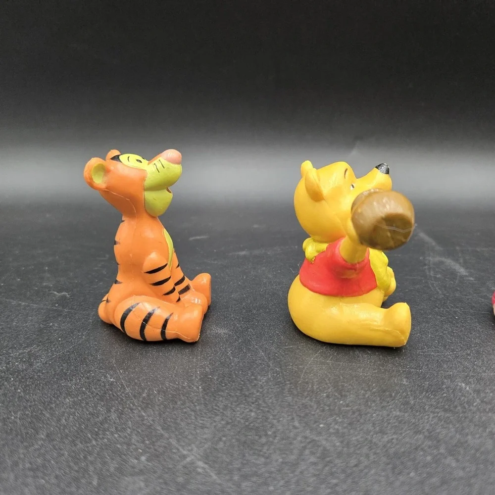 Disney Vtg‎ Winnie the Pooh PVC Cake Topper Abt 2